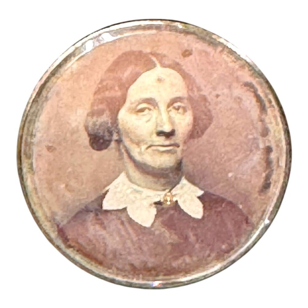 Vintage Collectible Historical Portrait Button Antique Memorabilia Woman Dress